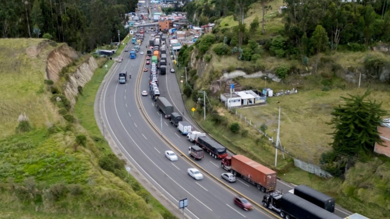 gobierno_de_ecuador_reduce_aranceles